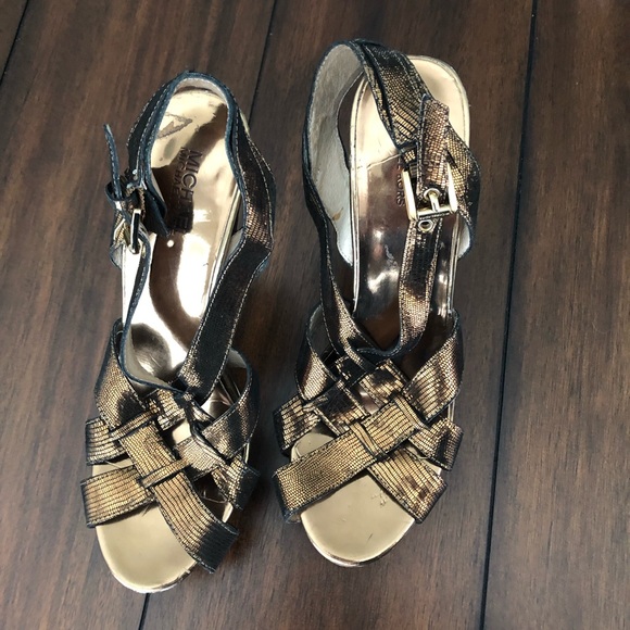 Michael Kors Platform Sandals - Picture 3 of 7